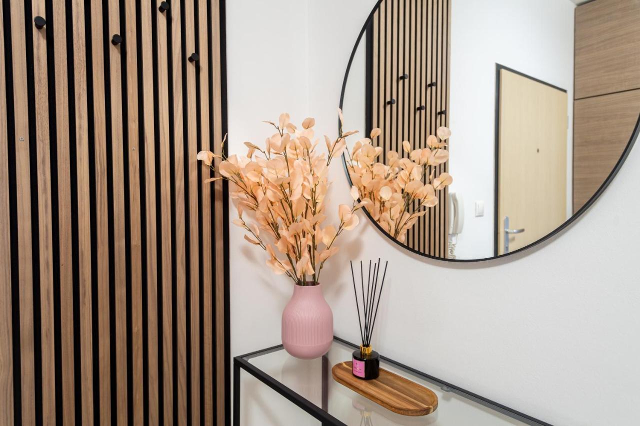 Nova Karolina Apartment オストラヴァ エクステリア 写真