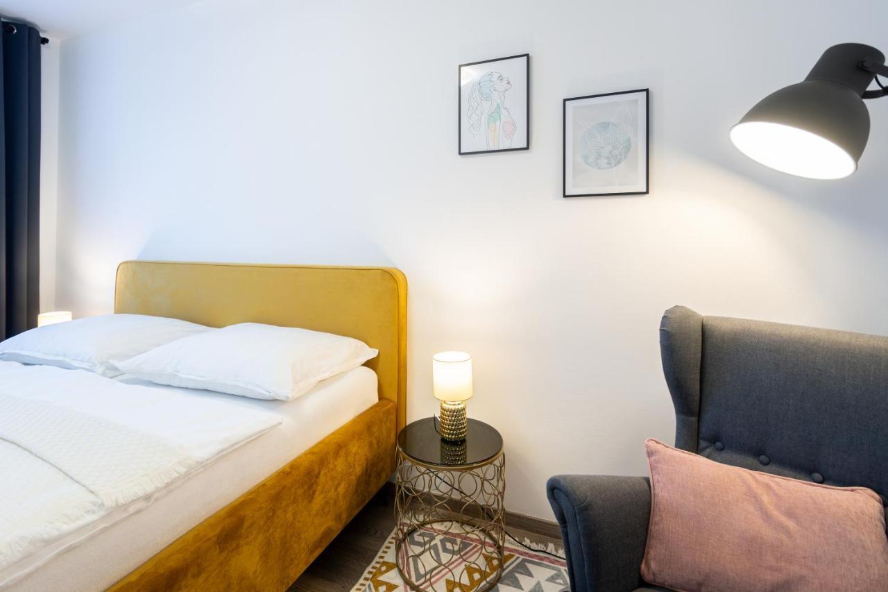 Nova Karolina Apartment オストラヴァ エクステリア 写真
