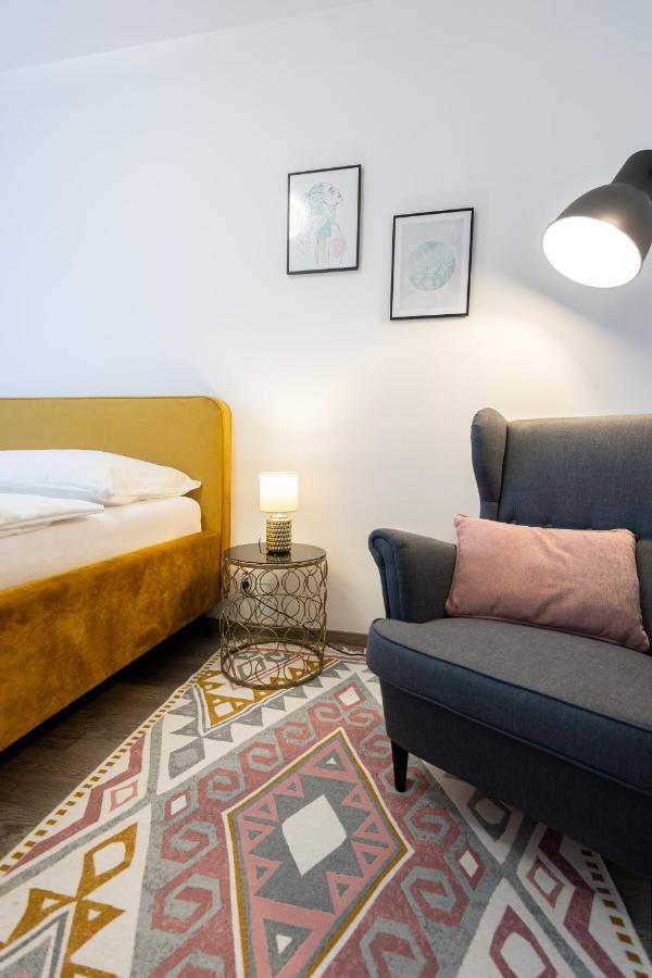 Nova Karolina Apartment オストラヴァ エクステリア 写真